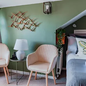 https://glisson-house-by-condokeeper.cambridgehotelsuk.com