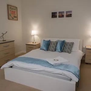 royal-limehouse-apartment.cambridgehotelsuk.com/