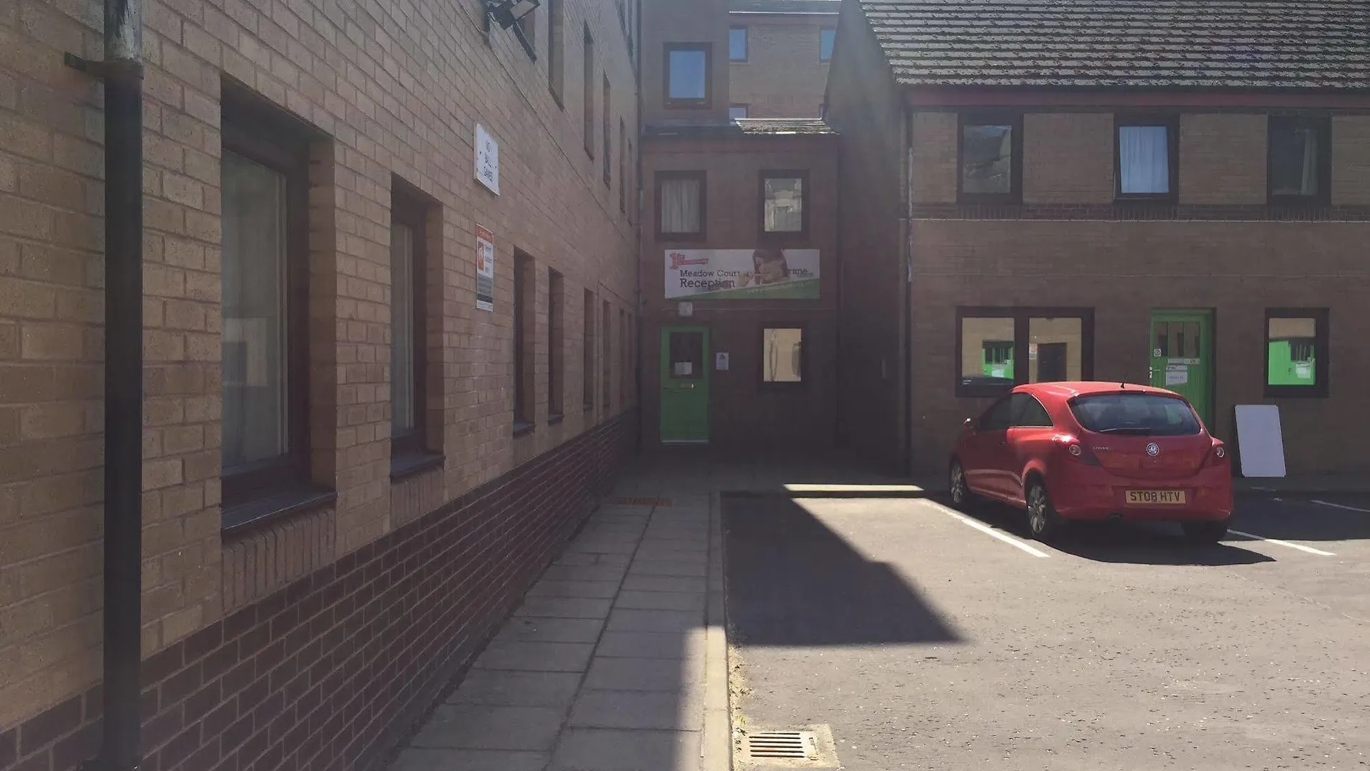 Destiny Student - Meadow Court Apartment Edinburgh